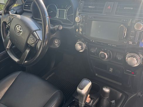 Used 2019 Toyota 4Runner TRD Off-Road Premium image 11