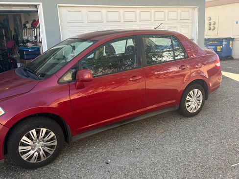 Used 2009 Nissan Versa 1.8 S w/ PWR Pkg image 12