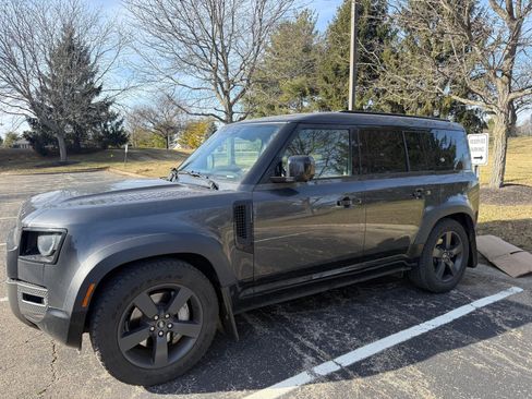 Used 2023 Land Rover Defender 110 X-Dynamic SE image 1