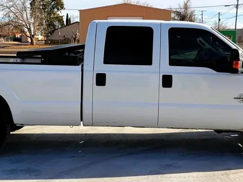 Used 2015 Ford F250 XL w/ Power Equipment Group image 4