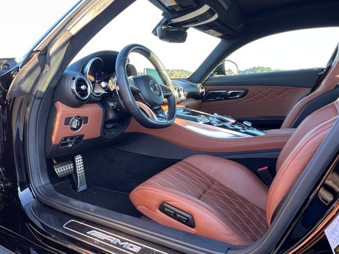 Used 2016 Mercedes-Benz AMG GT S image 2