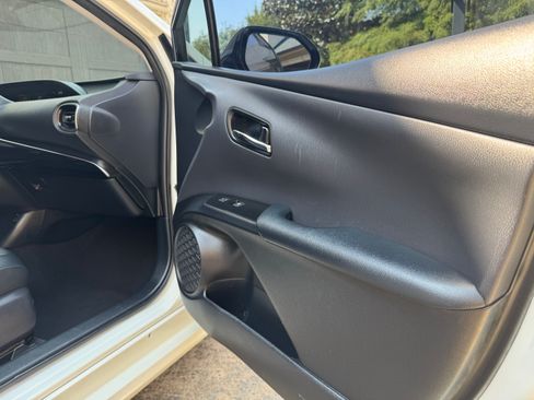 Used 2017 Toyota Prius Two image 24