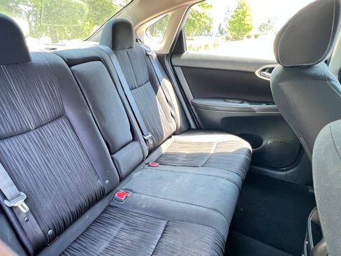 Used 2018 Nissan Sentra SV FWD image 10
