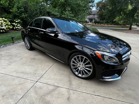Used 2016 Mercedes-Benz C 300 4MATIC Sedan image 6