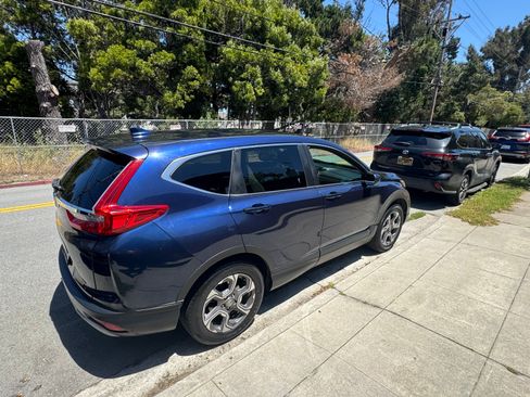 Used 2018 Honda CR-V EX image 2