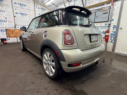 Used 2007 MINI Cooper S FWD image 6