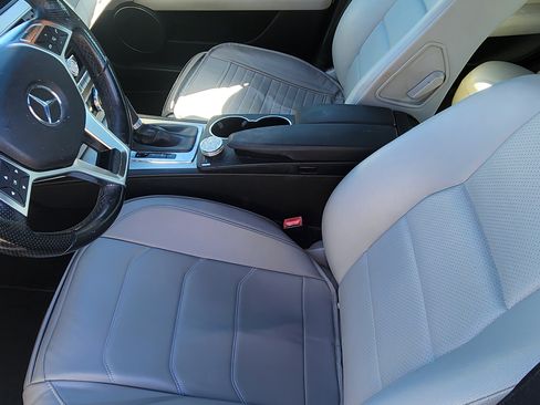 Used 2012 Mercedes-Benz C 250 Sedan image 14