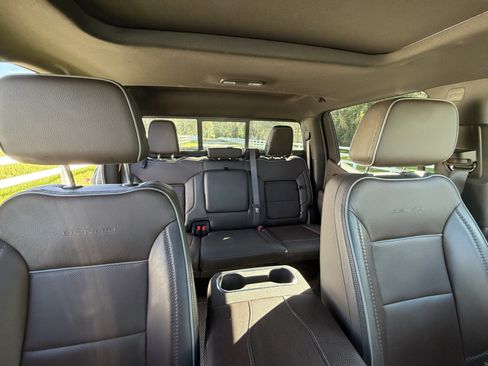 Used 2024 GMC Sierra 1500 Denali AWD/4WD image 12