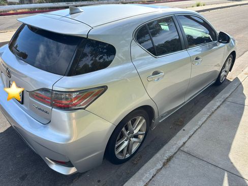 Used 2014 Lexus CT 200h FWD image 15