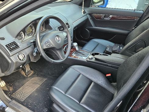 Used 2009 Mercedes-Benz C 300 4MATIC Sedan image 13