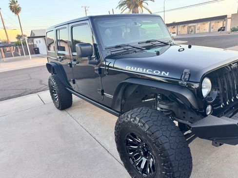 Used 2016 Jeep Wrangler Unlimited Rubicon w/ Max Tow Package AWD/4WD image 13