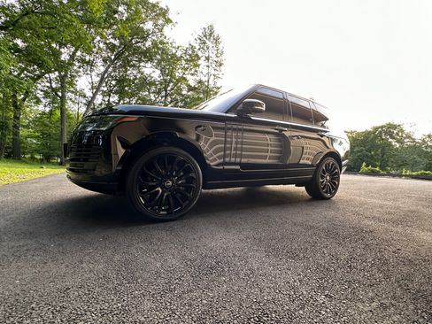 Used 2018 Land Rover Range Rover HSE AWD/4WD image 2