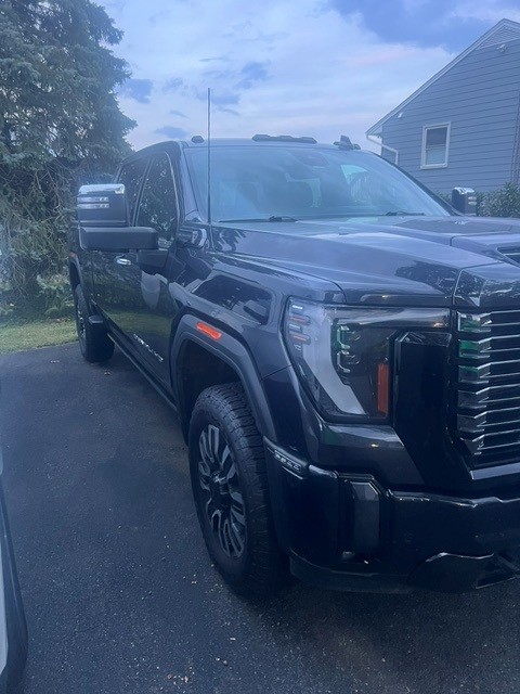 Used 2024 GMC Sierra 2500 Denali Ultimate w/ Snow Plow Prep/Camper Package AWD/4WD image 6