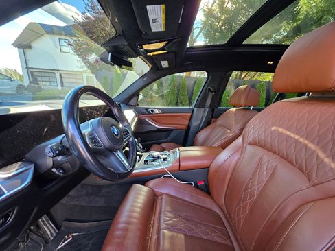 Used 2023 BMW X7 M60i w/ Executive Package image 1