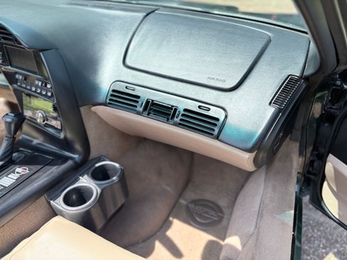 Used 1994 Chevrolet Corvette Convertible RWD image 18