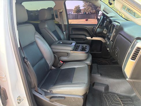 Used 2018 Chevrolet Silverado 2500 LT w/ LT Fleet Convenience Package AWD/4WD image 13