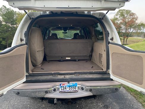 Used 2004 Ford Excursion Eddie Bauer image 16