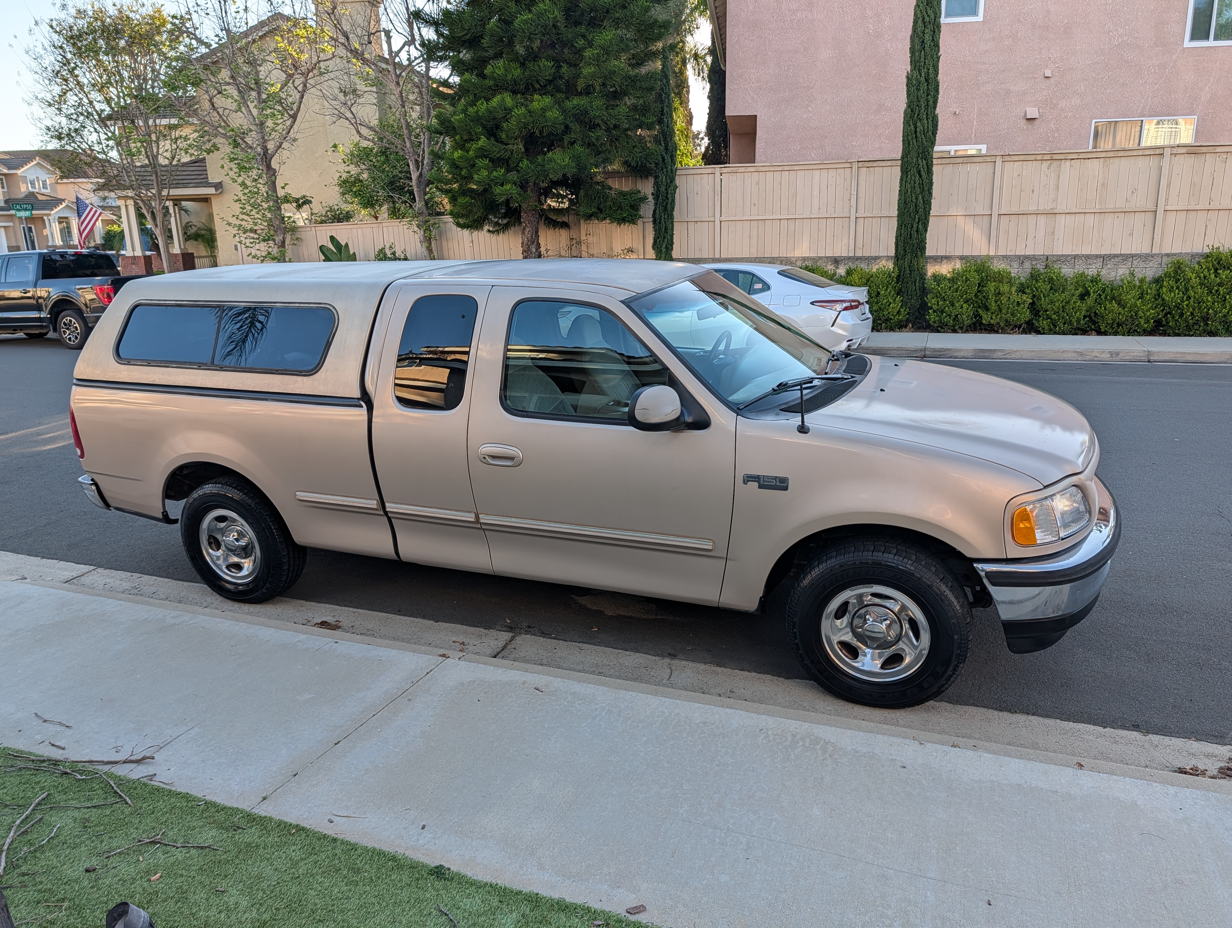 Used 1998 Ford F150 2WD SuperCab image 4