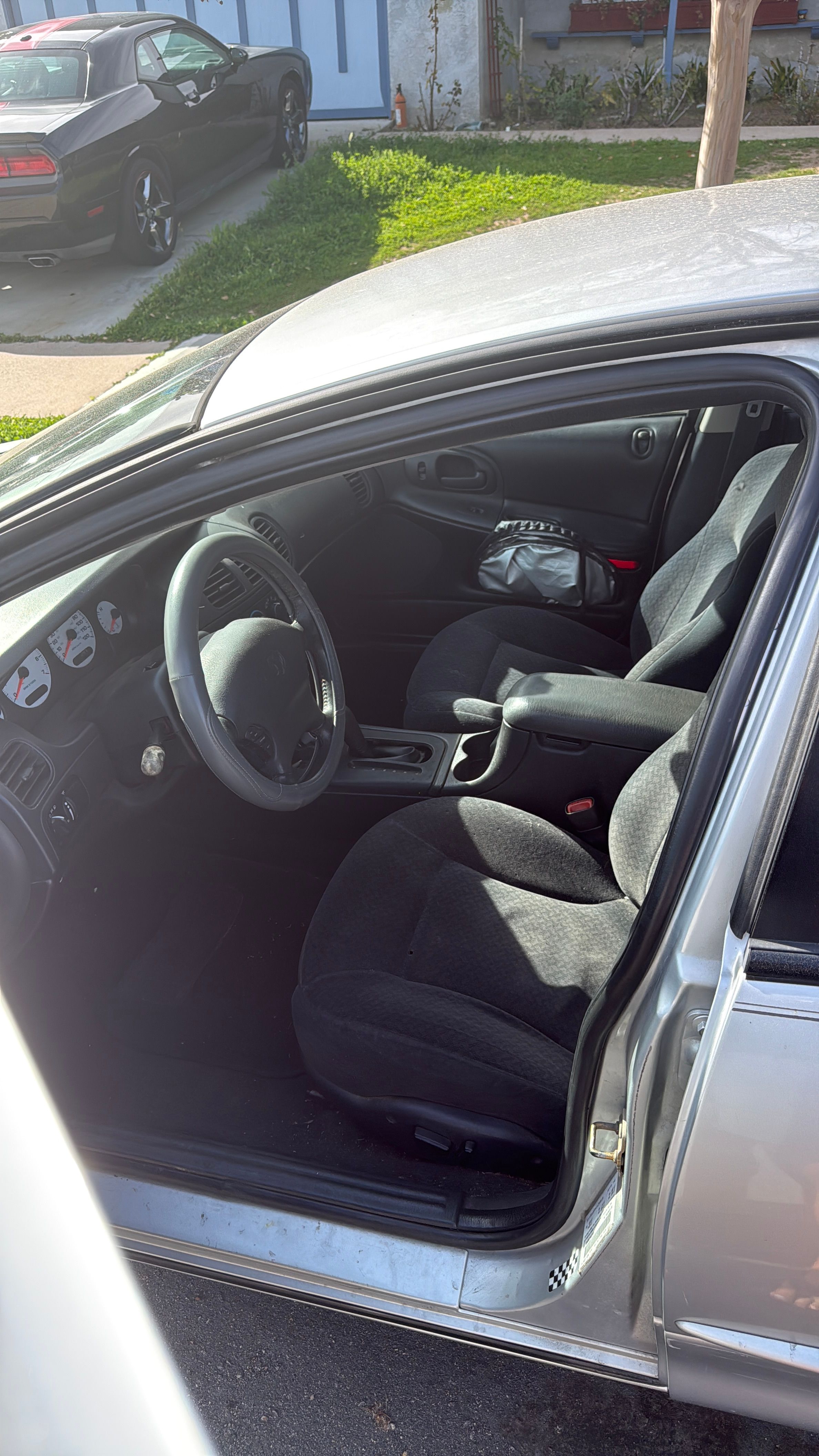 Used 2004 Dodge Intrepid ES FWD image 6