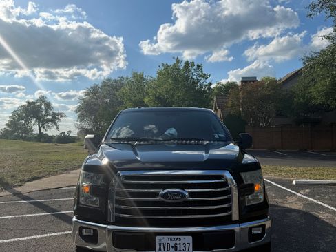 Used 2016 Ford F150 XLT w/ Equipment Group 302A Luxury image 4