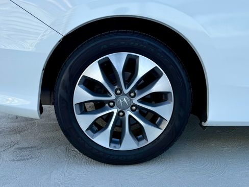 Used 2013 Honda Accord EX-L image 16