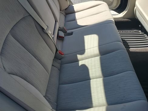 Used 2014 Subaru Legacy 2.5i Premium image 17