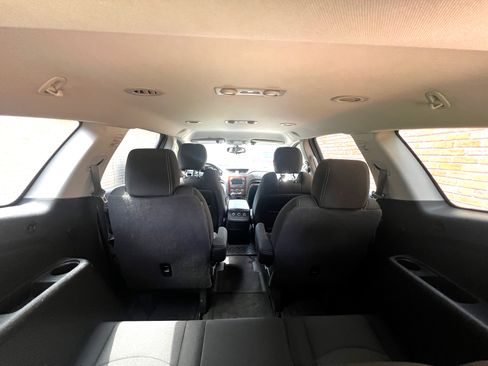 Used 2013 Chevrolet Traverse LT FWD image 15