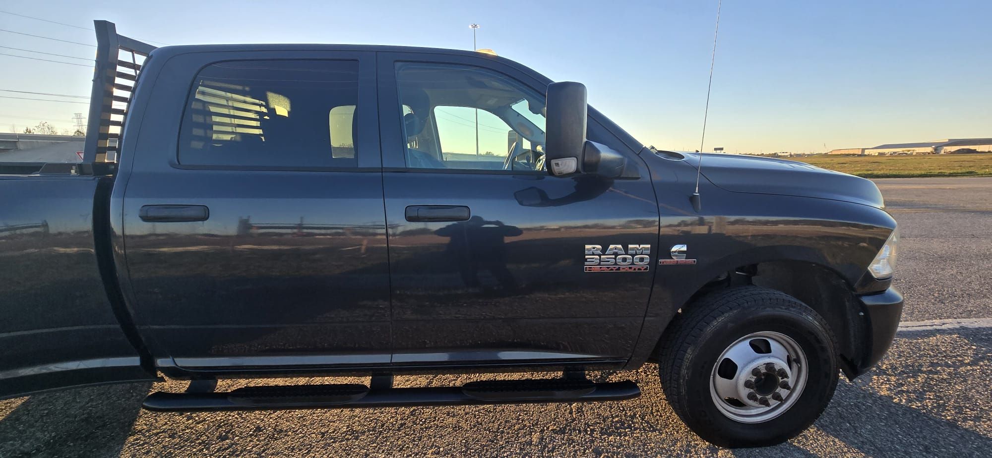 Used 2018 RAM 3500 Tradesman w/ Popular Equipment Group RWD image 9