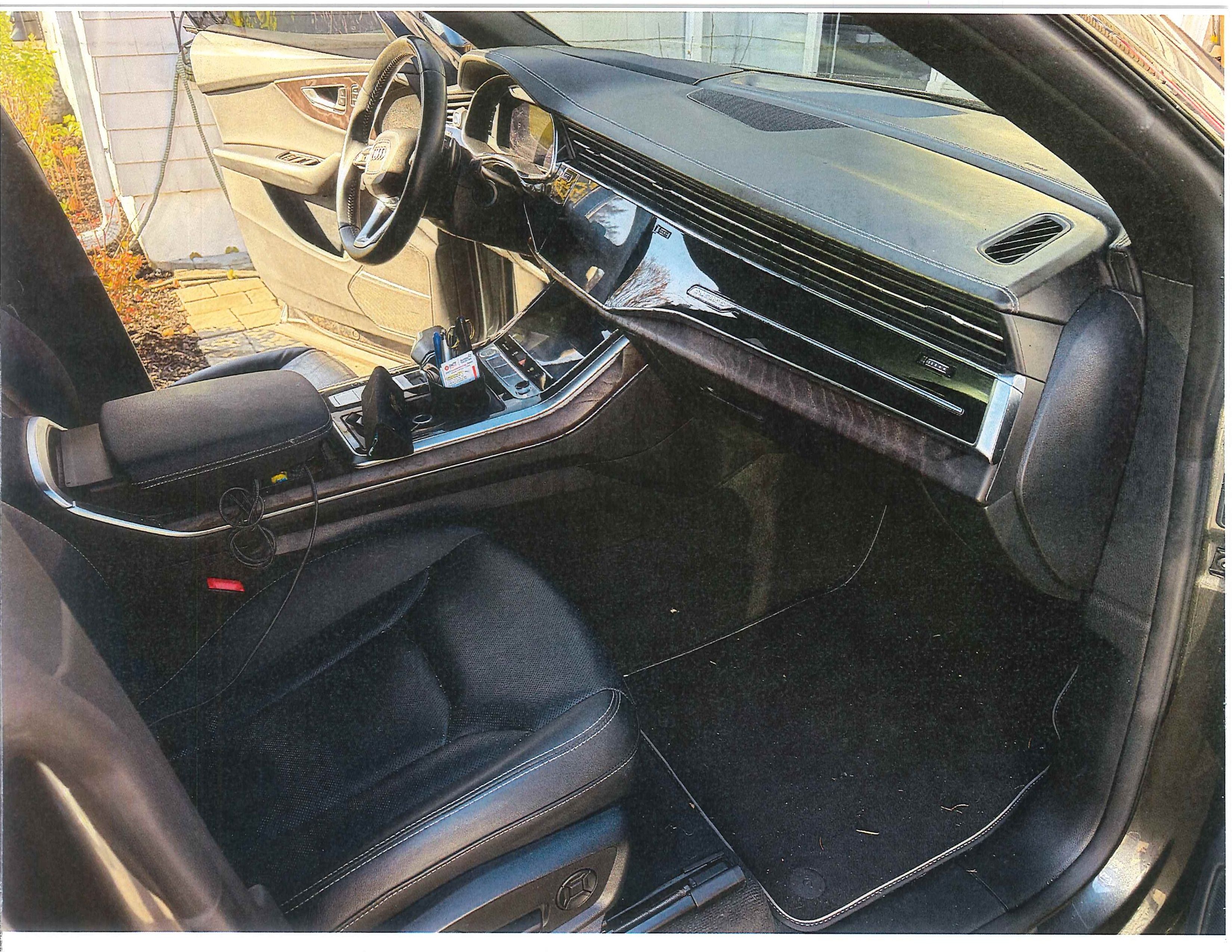 Used 2020 Audi Q8 Prestige w/ Prestige Package AWD/4WD image 9