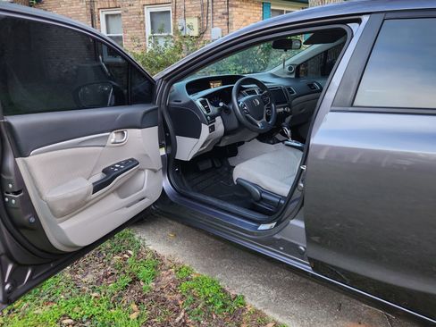 Used 2015 Honda Civic EX image 6