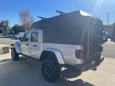 Used 2022 Jeep Gladiator Rubicon w/ LED Lighting Group image 6