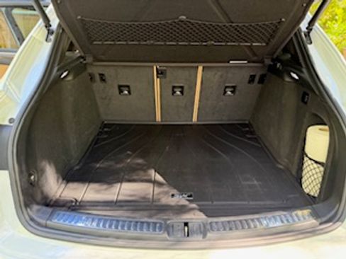 Used 2018 Porsche Macan Sport Edition image 16