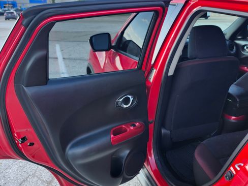 Used 2015 Nissan Juke SV w/ Technology Package image 5