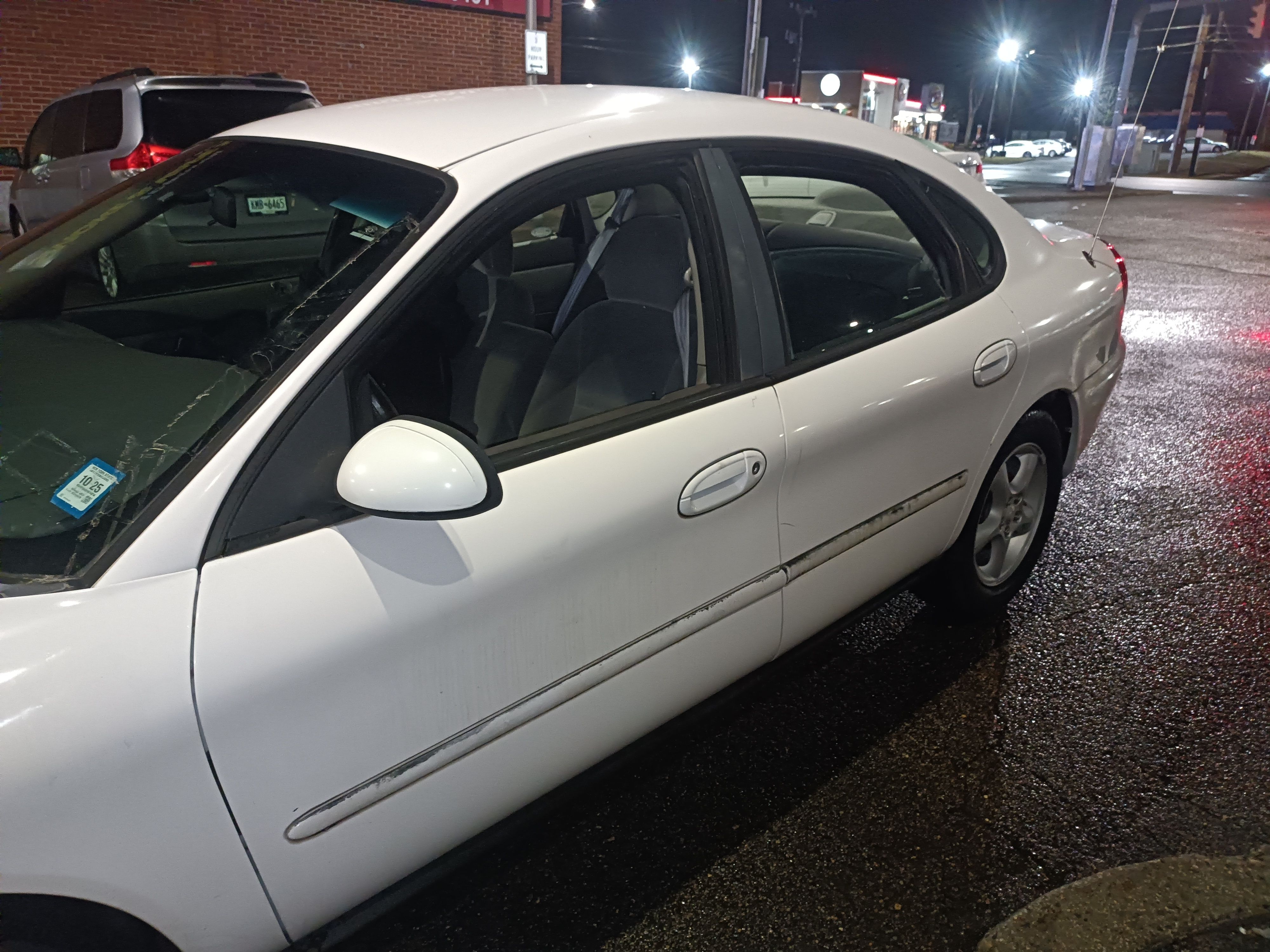 Used 2000 Ford Taurus SES FWD image 6