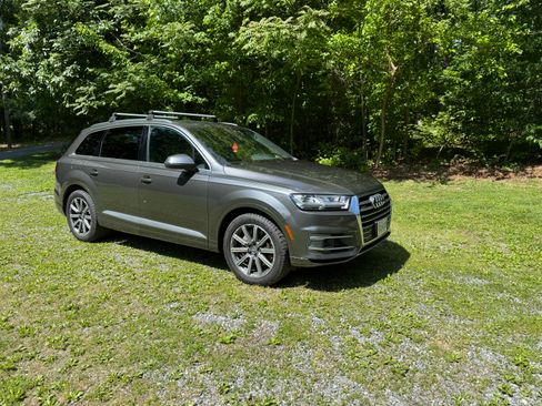 Used 2018 Audi Q7 3.0T Prestige AWD/4WD image 5