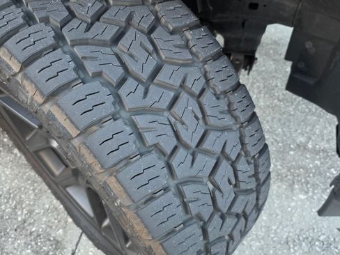 Used 2025 RAM 1500 Laramie w/ Night Edition image 17