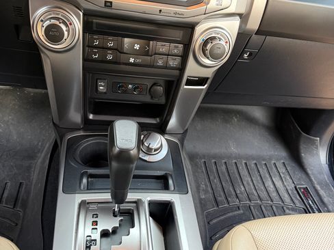 Used 2014 Toyota 4Runner Limited image 11
