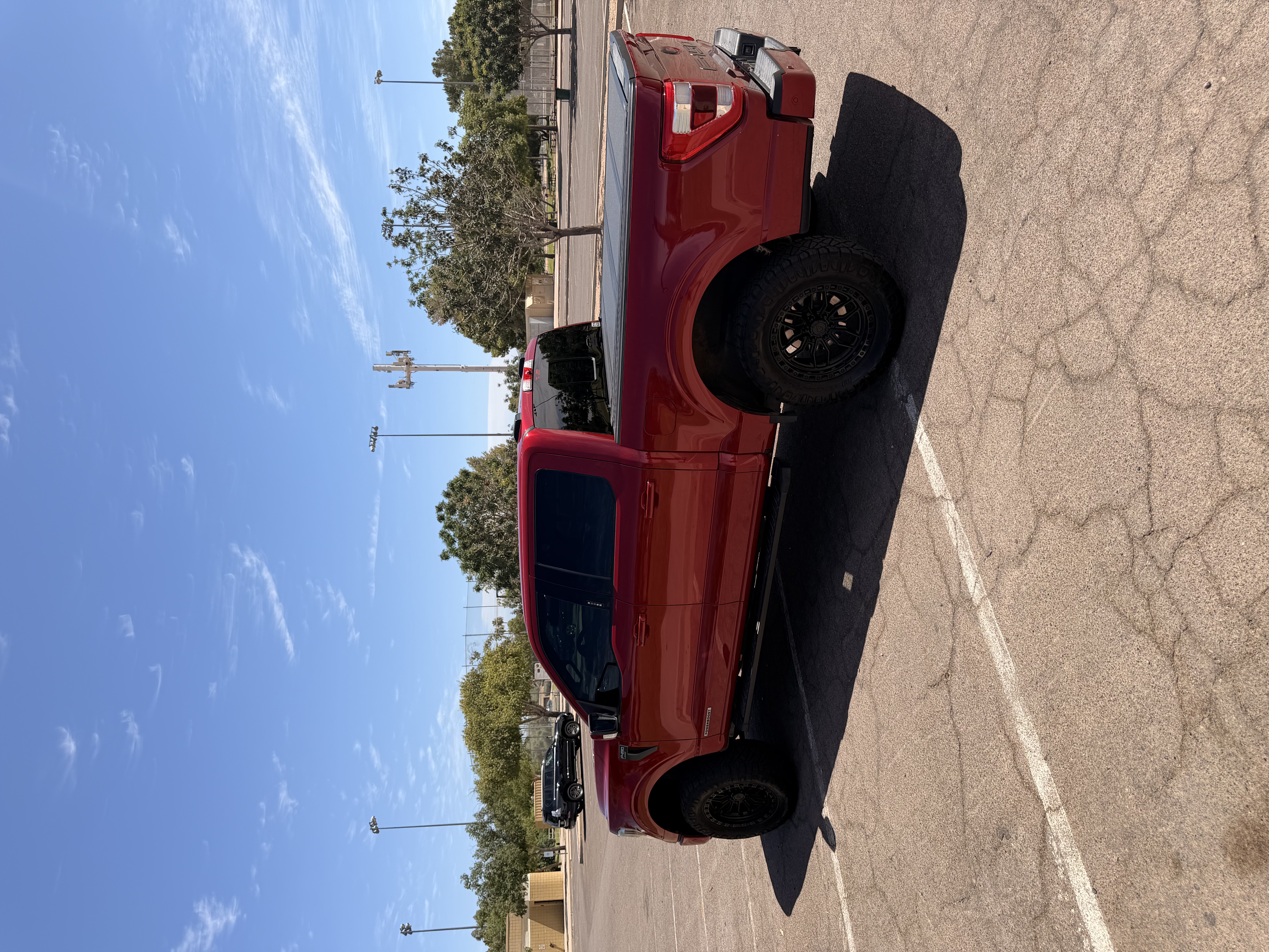 Used 2022 Ford F150 Lariat w/ Equipment Group 502A High AWD/4WD image 2