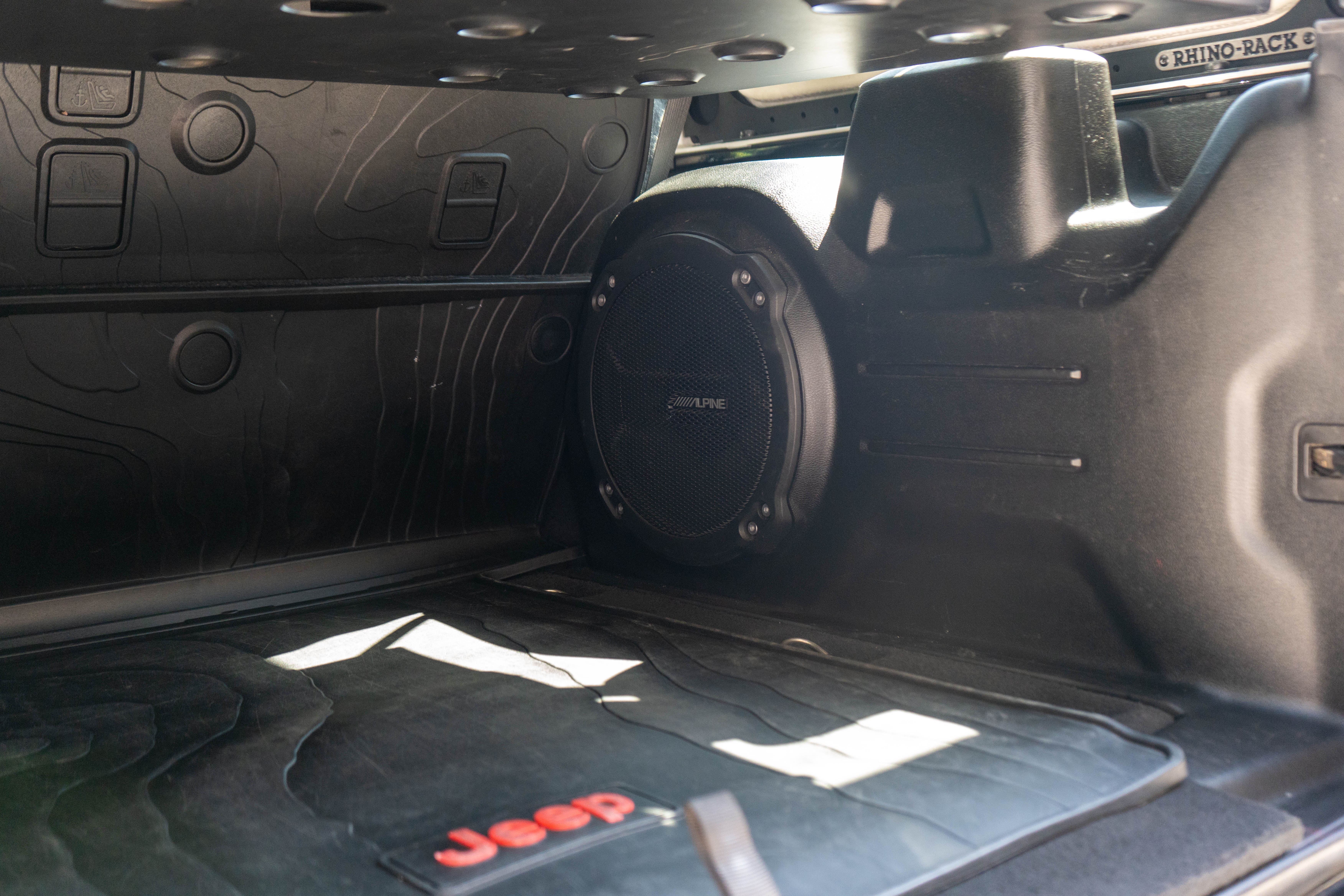 Used 2020 Jeep Wrangler Unlimited Sahara AWD/4WD image 21