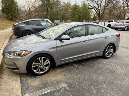 Used 2017 Hyundai Elantra Limited w/ Limited Ultimate Package 09 image 1