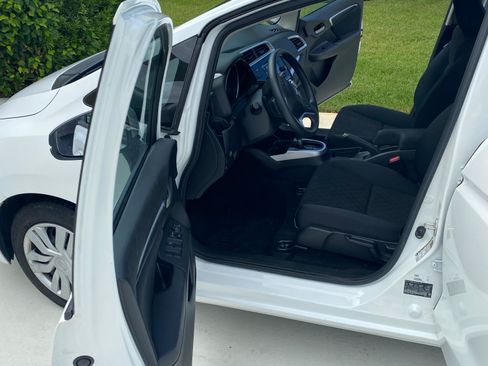 Used 2016 Honda Fit LX image 5