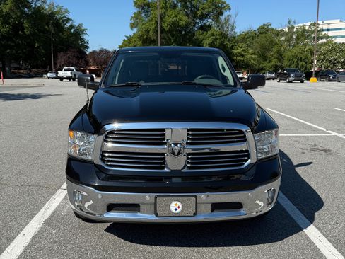 Used 2019 RAM 1500 Big Horn image 4