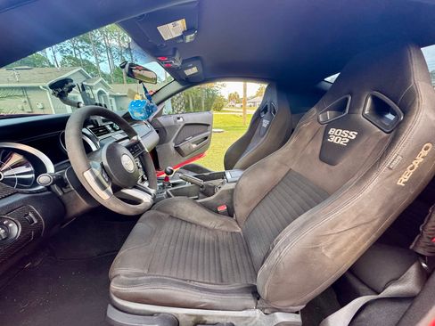 Used 2013 Ford Mustang Boss 302 w/ Boss 302 Accessory Pkg RWD image 17