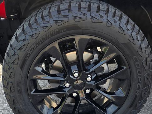 Used 2021 Jeep Wrangler Unlimited Sahara w/ Cold Weather Group image 29