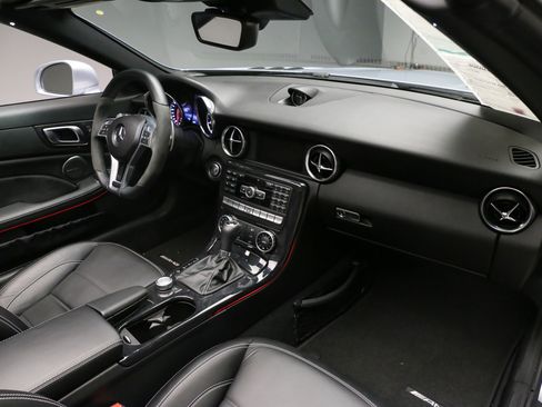 Used 2014 Mercedes-Benz SLK 55 AMG image 13