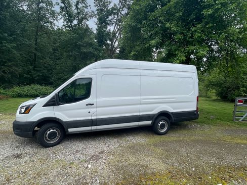 Used 2020 Ford Transit 250 148 High Roof Extended w/ Load Area Protection Package image 10