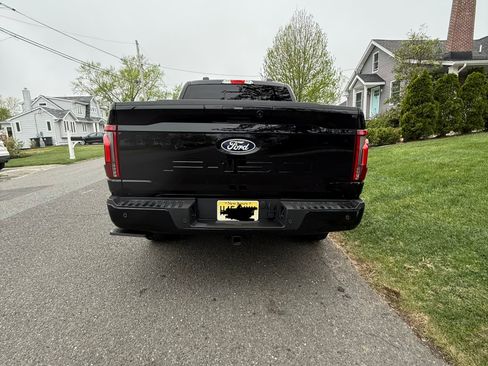 Used 2025 Ford F150 Lariat w/ Equipment Group 501A Mid image 10