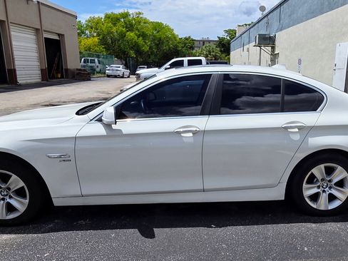 Used 2012 BMW 528i xDrive Sedan image 6