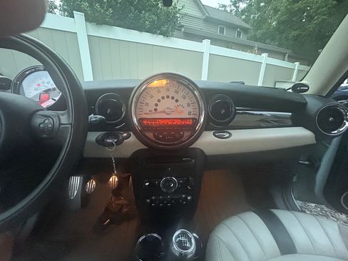 Used 2012 MINI Cooper S FWD image 23