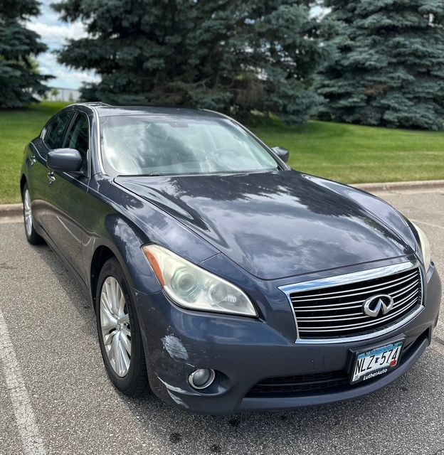Used 2011 INFINITI M56 x w/ Deluxe Touring Pkg AWD/4WD image 12